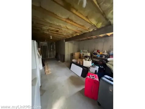 229 Oak Lane West Tisbury MA 02575