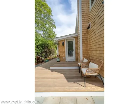 229 Oak Lane West Tisbury MA 02575