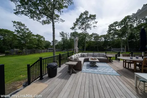 229 Oak Lane West Tisbury MA 02575