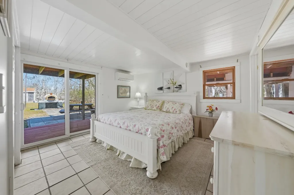 63 Vineyard Meadow Farms Road West Tisbury MA 02575