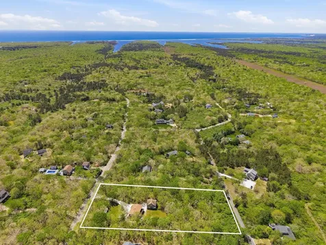 63 Vineyard Meadow Farms Road West Tisbury MA 02575