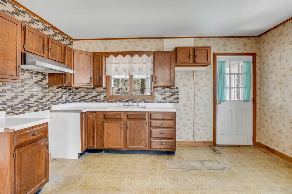17 Mariner Road Vineyard Haven MA 02568