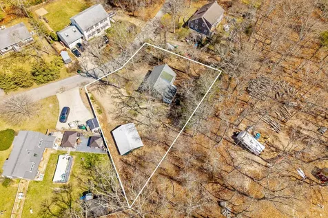 17 Mariner Road Vineyard Haven MA 02568