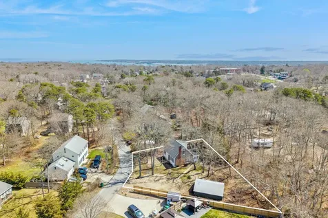 17 Mariner Road Vineyard Haven MA 02568