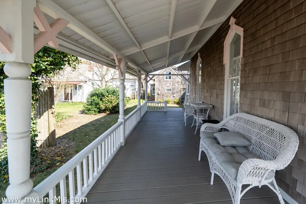 46 Kennebec Avenue Oak Bluffs MA 02557