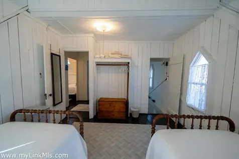 46 Kennebec Avenue Oak Bluffs MA 02557