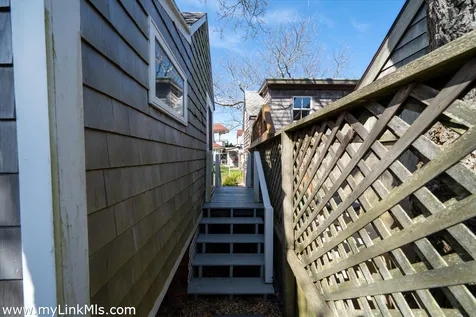 46 Kennebec Avenue Oak Bluffs MA 02557