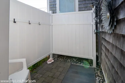 46 Kennebec Avenue Oak Bluffs MA 02557