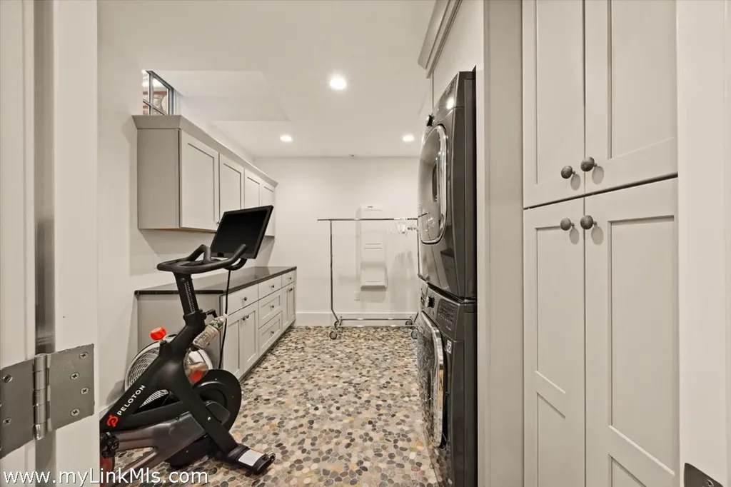 10 Tilton Way Edgartown MA 02539