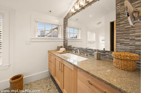 10 Tilton Way Edgartown MA 02539