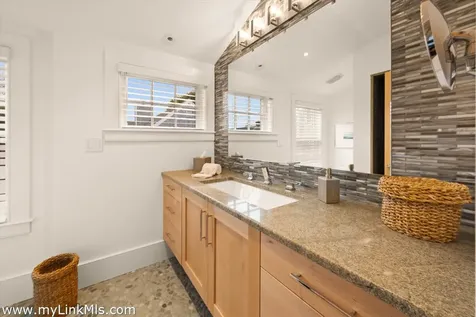 10 Tilton Way Edgartown MA 02539