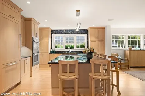 10 Tilton Way Edgartown MA 02539