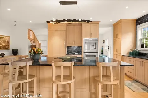10 Tilton Way Edgartown MA 02539
