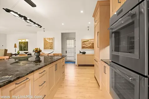10 Tilton Way Edgartown MA 02539