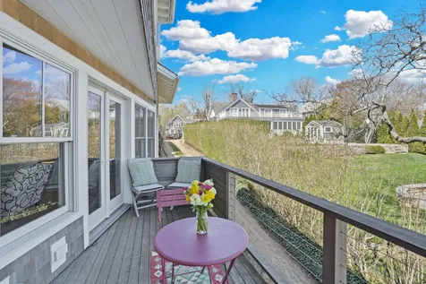 20 Union Court Vineyard Haven MA 02568