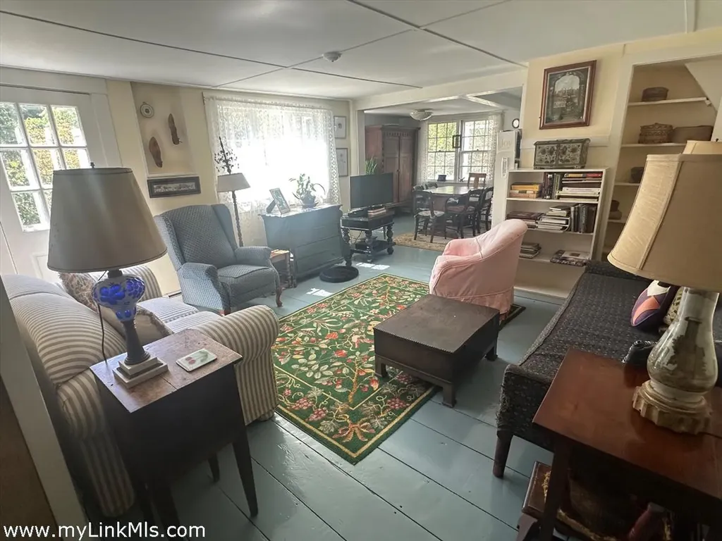 651 State Road West Tisbury MA 02575