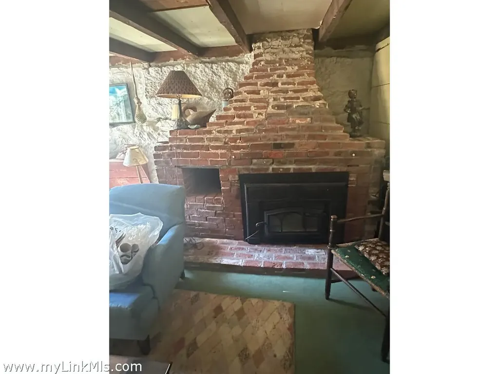 651 State Road West Tisbury MA 02575