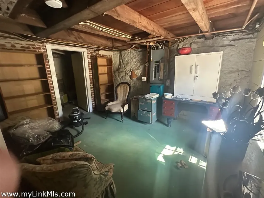 651 State Road West Tisbury MA 02575