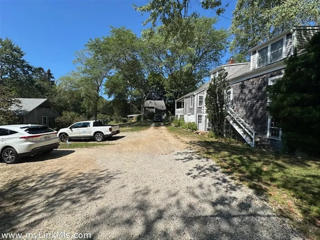 651 State Road West Tisbury MA 02575