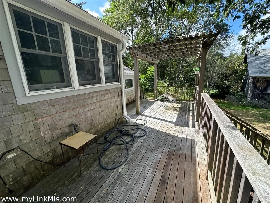 651 State Road West Tisbury MA 02575
