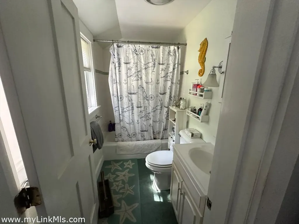 651 State Road West Tisbury MA 02575