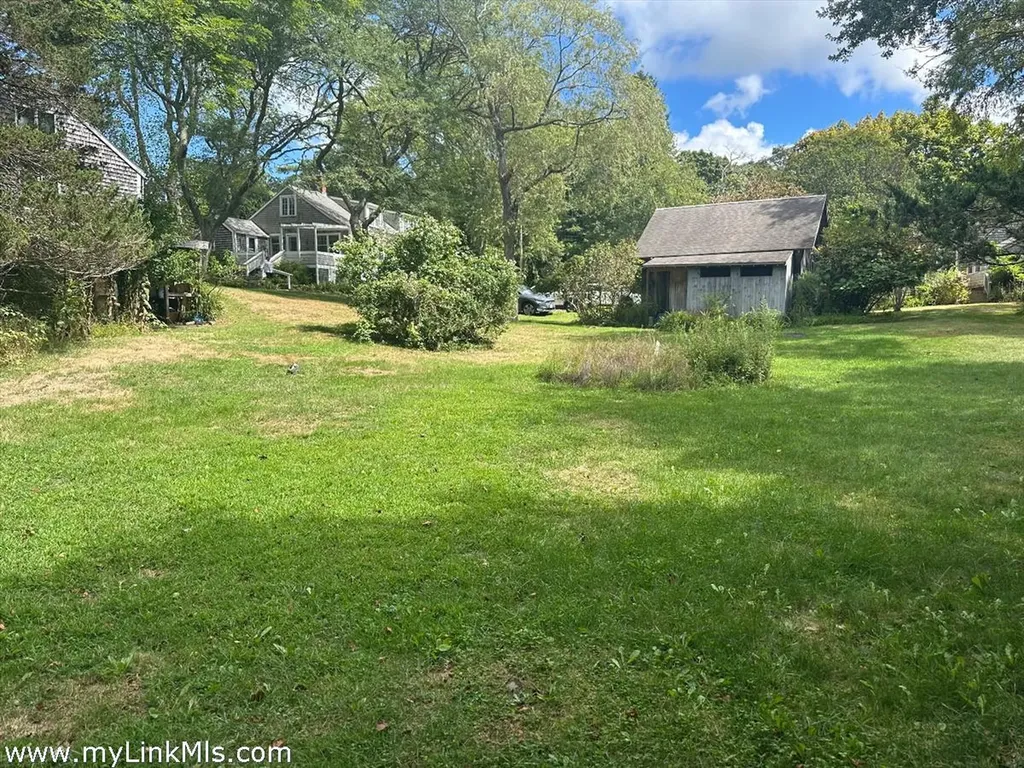 651 State Road West Tisbury MA 02575