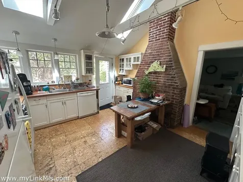 651 State Road West Tisbury MA 02575