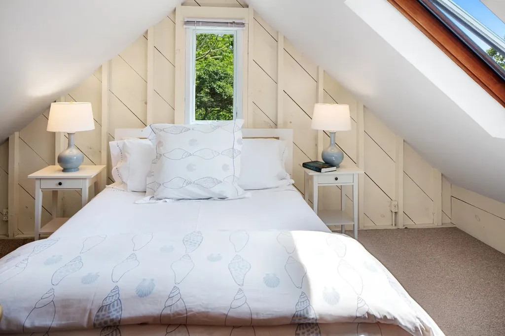 18 Allen Farm Road Chilmark MA 02535