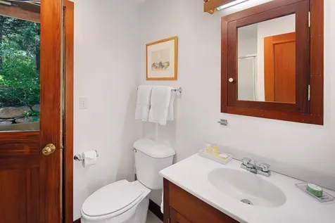 18 Allen Farm Road Chilmark MA 02535