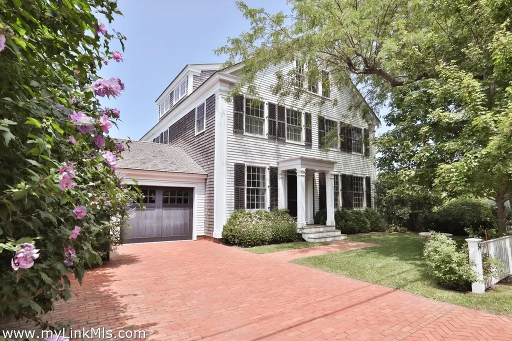 54 Fuller Street Edgartown MA 02539