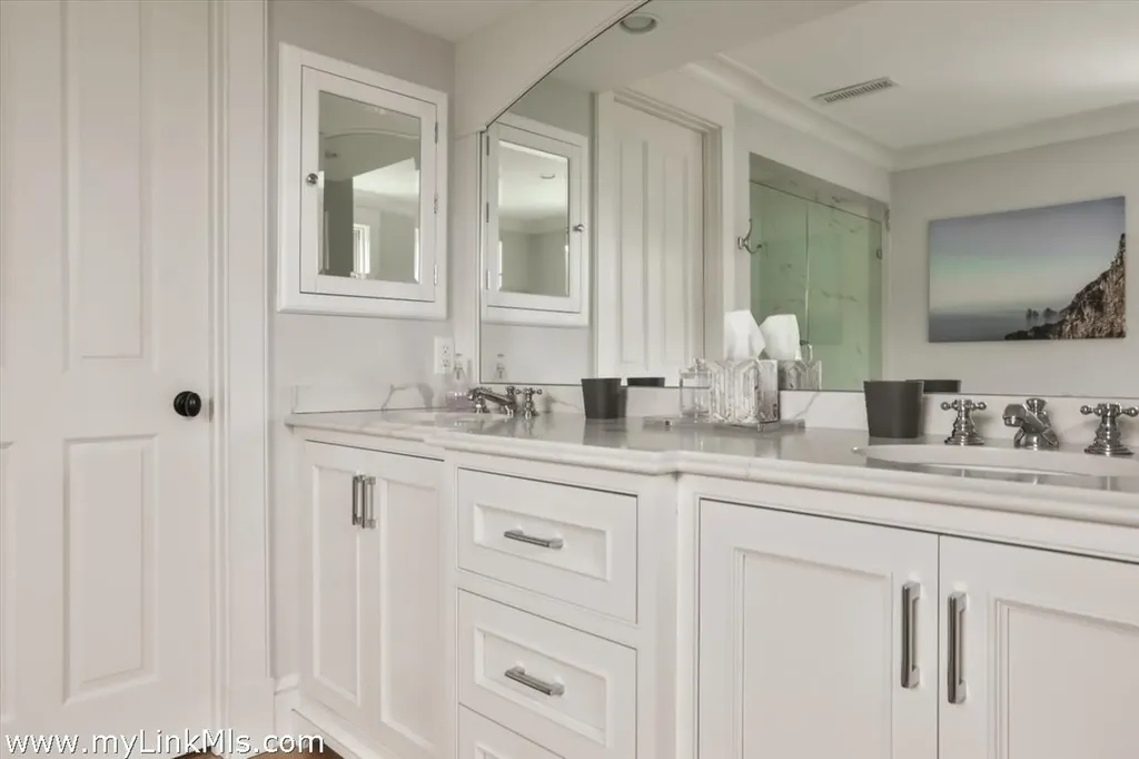 54 Fuller Street Edgartown MA 02539