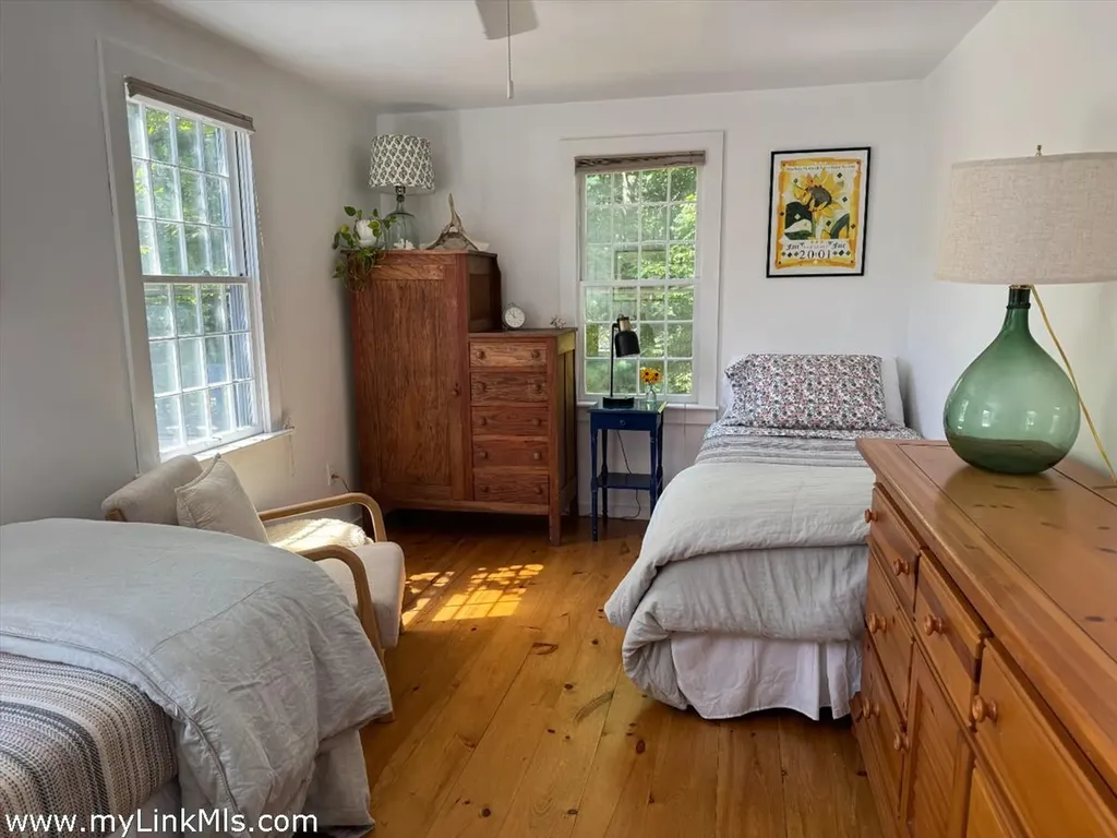 10 Danls Way West Tisbury MA 02575