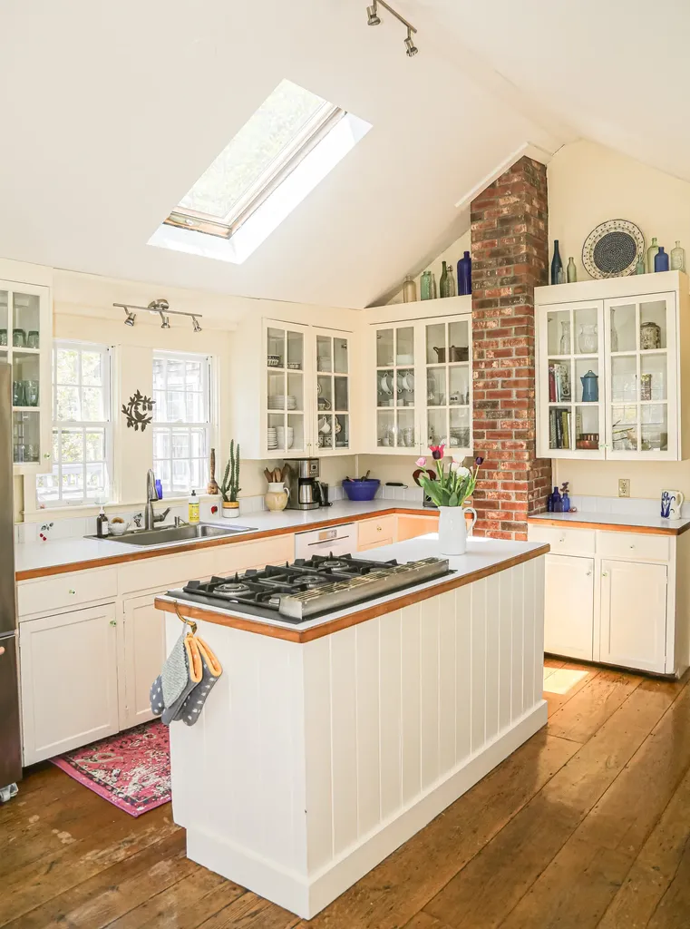 10 Danls Way West Tisbury MA 02575