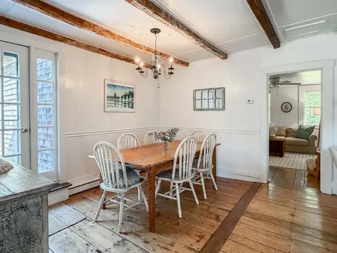 10 Danls Way West Tisbury MA 02575