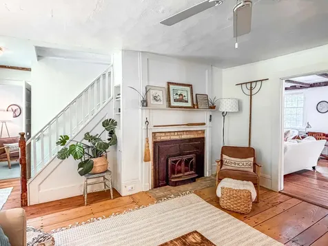 10 Danls Way West Tisbury MA 02575
