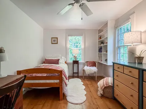 10 Danls Way West Tisbury MA 02575
