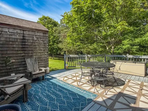 10 Danls Way West Tisbury MA 02575