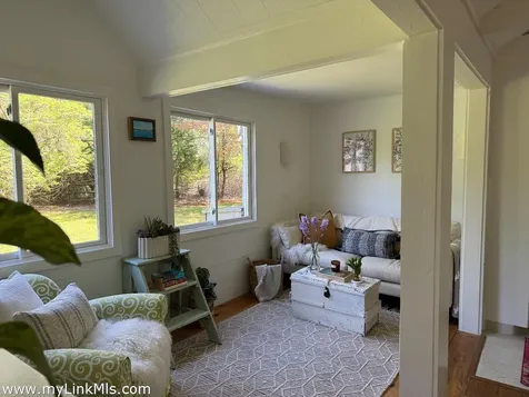 10 Danls Way West Tisbury MA 02575