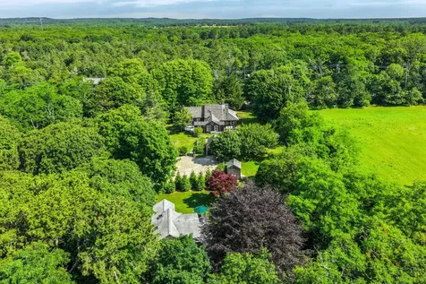10 Danls Way West Tisbury MA 02575