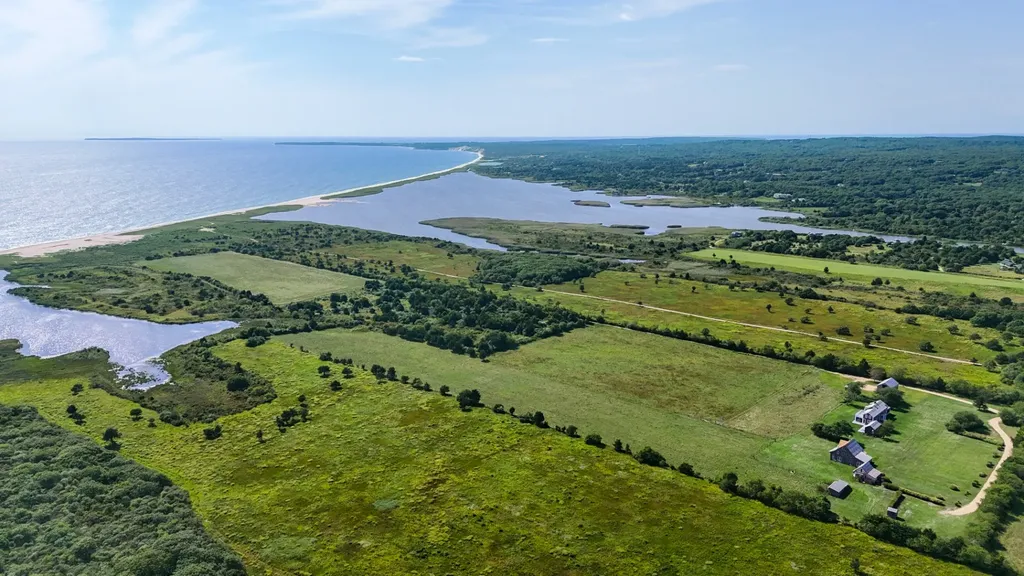 146 Quenames Road Chilmark MA 02535