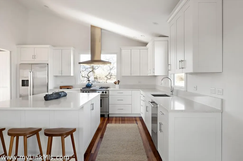 146 Quenames Road Chilmark MA 02535