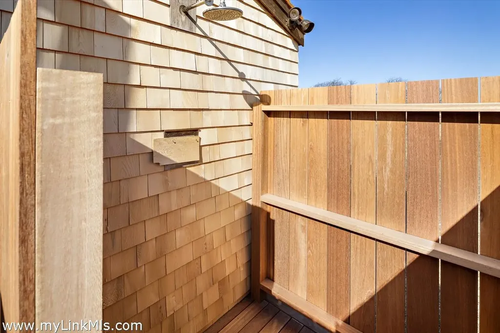 146 Quenames Road Chilmark MA 02535