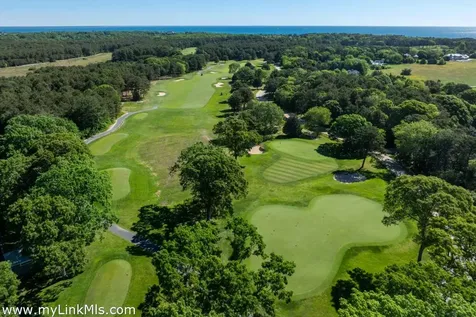 7 Overview Lane Oak Bluffs MA 02557