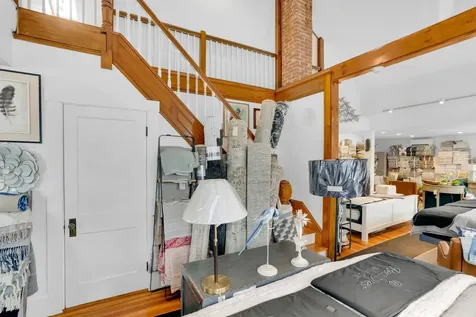 322 State Road Vineyard Haven MA 02568