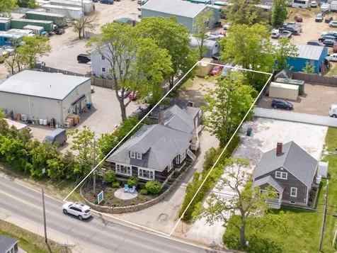 322 State Road Vineyard Haven MA 02568