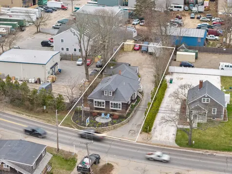 322 State Road Vineyard Haven MA 02568