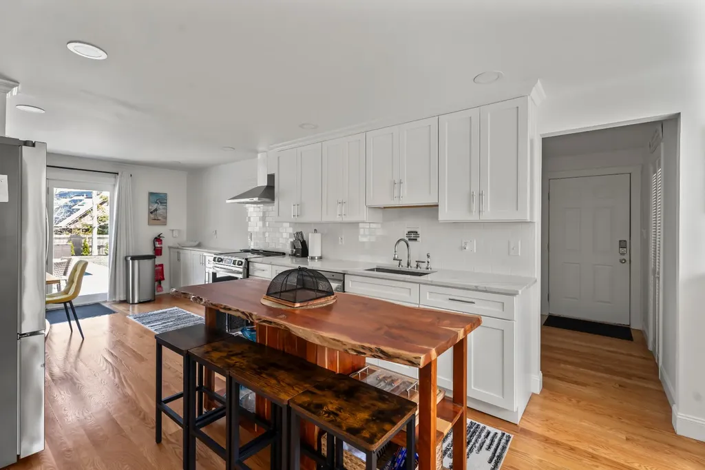105 Whalers Walk Edgartown MA 02539