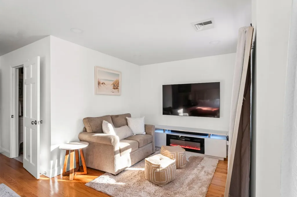 105 Whalers Walk Edgartown MA 02539