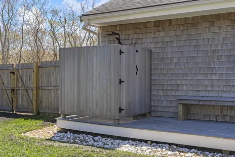 105 Whalers Walk Edgartown MA 02539