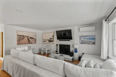 105 Whalers Walk Edgartown MA 02539